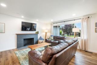 120 - Relaxing Kirkland Haven - 1