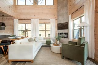 NEW Modern Cabin 1 mi to Pkwy Pool Hot Tub - 5