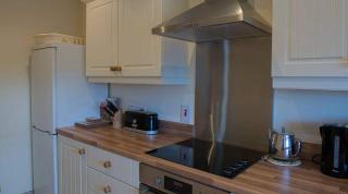 Islandcorr Farm Luxury Glamping Lodges and Self Catering Cottage, Giant's Causeway - 9