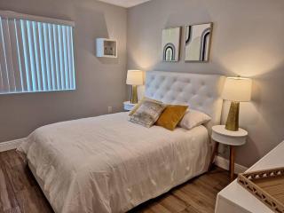 Spacious and Modern Home - Opa-locka - 7