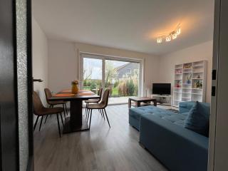 Serene Meadows Apartment - Solingen - 7