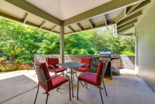 Bright Haiku Studio Patio and Rainforest View - Haiku - 9