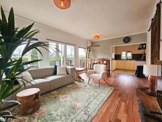 Beautiful holiday home with spacious garden - 8
