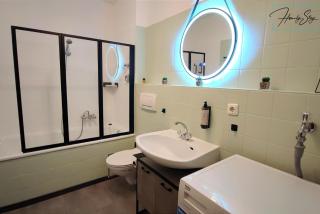 HOMELY STAY Serenity Greens - Stylisch Studio-Apartment with kitchen - 10 min to central station, pet friendly - Munich - 8