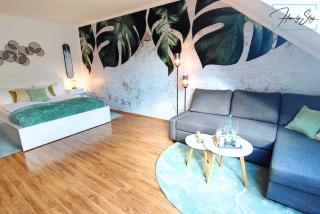 HOMELY STAY Serenity Greens - Stylisch Studio-Apartment with kitchen - 10 min to central station, pet friendly - Munich - 4