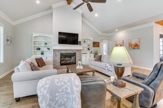 Spacious Hot Springs Village Home Less Than 1 Mi to Lake! - 2