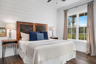Bluebonnet Cottage with hot tub & VIEWS - Comfort - 8