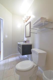 Luxury & Jolly Private Room in DC - Washington - 2