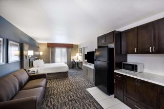 Best Western PLUS Mountain View Auburn Inn - Auburn - 8