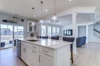 Modern and Spacious Home with Pool in Ocean View! - Ocean View - 5