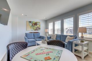 Modern and Spacious Home with Pool in Ocean View! - Ocean View - 1