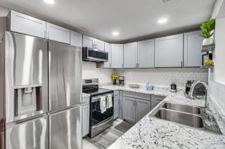 Inviting Savannah Home with Yard 3 Mi to Downtown! - 3