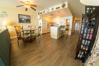Beautiful Oceanfront Condo 910 - Myrtle Beach - 7