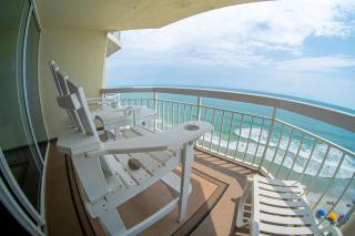 Beautiful Oceanfront Condo 910 - 1