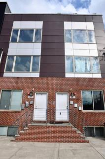 Yanne's Place - Dual-Lounge - Philadelphia - 6