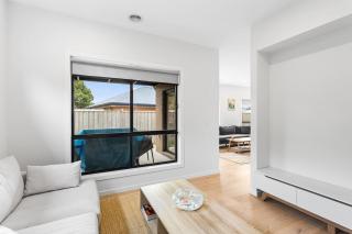 Discover a Spacious Modern Gem near The Esplanade - Cowes - 2