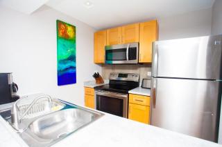 2BR Gem Ocean Front Building Isla Verde Beach - San Juan - 8