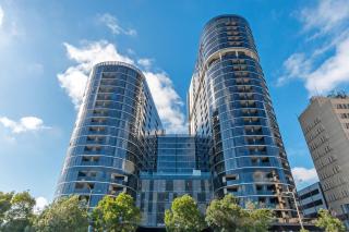 Lovely Sunny 2-bedroom Apartment with Pool and Gym - Phillip - 5