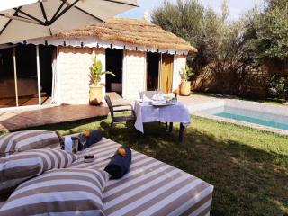 THE FARM LODGES & Private pool - 6