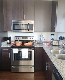 Luxury 1BR/1BA w/ Top Amenities in Prime Location - 3