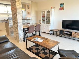 Appartement 3 pièces refait à neuf avec parking, 4 couchages, proche plage et commerces - Le Lavandou - FR-1-251-584 - Le Lavandou - 9