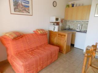 Appartement cocooning 4 pers, accès plage et commerces, parking privé, ménage inclus - FR-1-251-665 - Bormes-les-Mimosas - 3