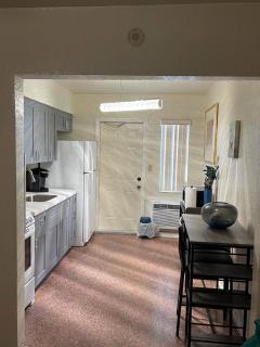 Madison Apartments - Hollywood - 2