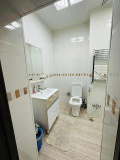 Central apartment by Azerbaijan Housing - 4