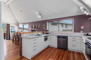 Waimarama Hideaway - Waikawa Holiday Home - Waikawa - 2