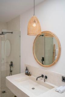 Villa Honey - Stunning 2 bedrooms Villa Close to The Beach - Canggu - 3