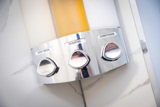 Kings Arms Suites - Luxury Double - Waterfall Shower - Self Check In - Whitehaven - 2