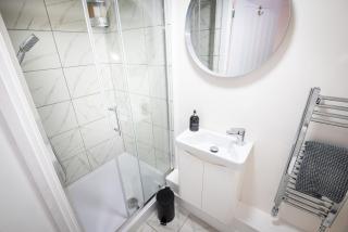 Kings Arms Suites - Deluxe Room - En-Suite - Self Check In - Whitehaven - 5