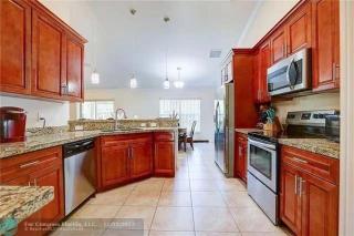 Paradise Island - Carlton - 1