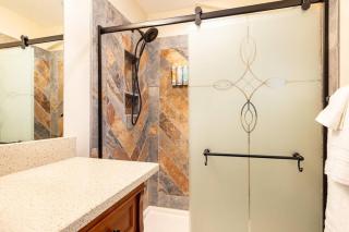Tranquil Retreat: Luxury Home at Mount Elden's Foothills, Steps from Route 66 and Flagstaff Mall - Flagstaff - 5