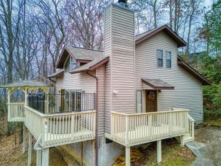 Mtn Chalet Wpool-hot Tub-gym-game Room-sauna - Gatlinburg - 9