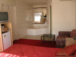 Peninsula Motor Inn - Tyabb - 1
