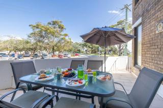 Fleetwood 3 63 Shoal Bay Road Relaxed living with water views overlooking Shoal Bay - Shoal Bay - 8