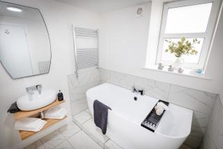 Kings Arms Suites - Luxury Double - Freestanding Bath - Self Check In - Whitehaven - 7