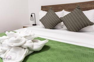 Urban Zen, AirCon, King Bed, 10 min WEM & DT! - 3