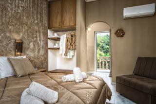 Koklas Studios - Lithakia - 2