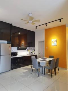 Cozy Homestay 温馨民宿 @The Horizon Ipoh公寓无边泳池 (6-10人) - Ipoh - 2