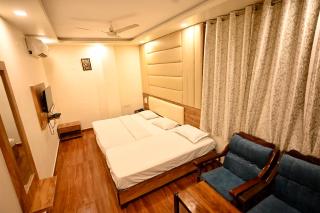 Hotel Vrindavan Palace - 6