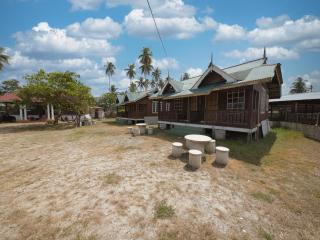 OYO 90968 Teratak Samuderakita, Chalet & Guesthouse - Kampong Gong Badak - 7