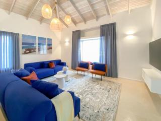 Stylish Villa with Bomb Shelter Close to Shore - 3