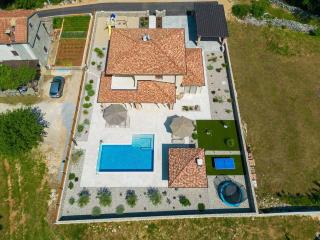 Beautiful Villa Vita Maris with heated pool - Kras - 8