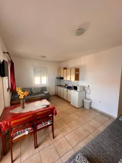 Perica Apartments - 9