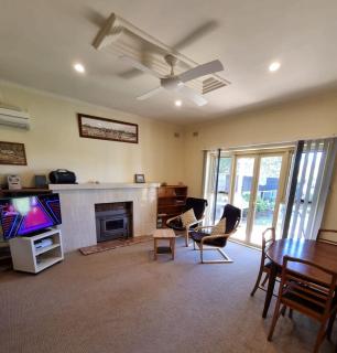 Kybunga by the Beach (part of Harriett's Cottage) - Birkenhead - 6