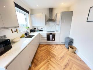 Refined Living, Wi-Fi, Balcony and Parking - Rickmansworth - 4