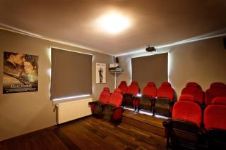 Tolles Ferienhaus für 16 Personen im Westerwald mit Sauna, Whirlpool, Kino und Bar - 9