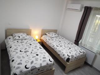 Maison conviviale avec jardin proche Avignon + piscine partagée - 4